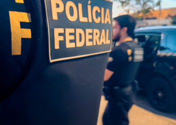 PF prende dois investigados por envolvimento com organização criminosa de contrabando de cigarros