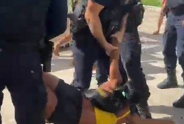 Mulher é presa após invadir creche durante protesto no Bairro Lamarão