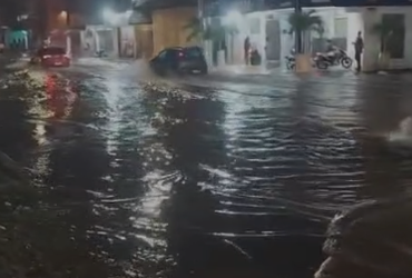 Fortes chuvas provocam alagamentos e transtornos na zona Sul de Aracaju