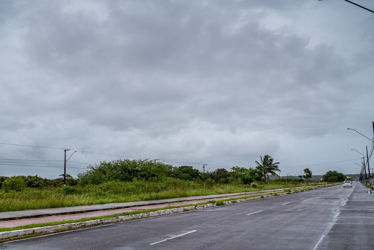 Sergipe deve ter semana com chuvas fracas e céu parcialmente nublado, indica previsão