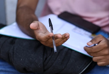 Prazo para solicitar isenção da taxa de inscrição no Enem começa nesta segunda (13)