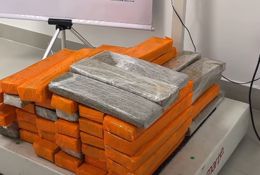 Homem é preso com 52 kg de maconha escondidos em carro no Centro de Aracaju