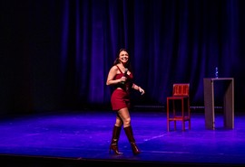 Fenômeno da comédia brasileira, Bruna Louise chega a Aracaju com espetáculo inédito