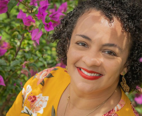 Cordelista sergipana promove recital poético em Aracaju