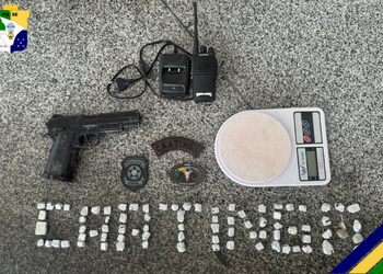 Dois suspeitos são presos por tráfico de drogas em área rural de Porto da Folha