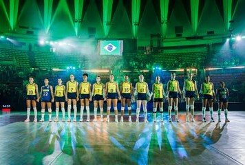 Brasil vence a França e avança para semifinais do Mundial de Vôlei Feminino