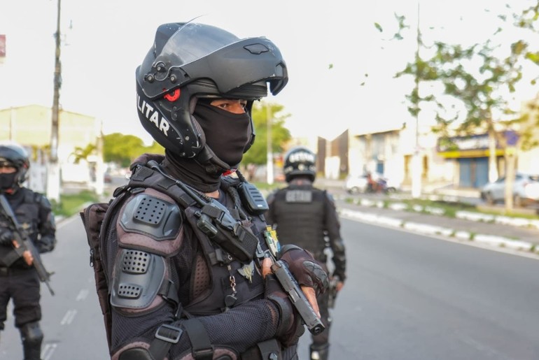 Suspeito de tráfico de drogas é preso no bairro Santos Dumont