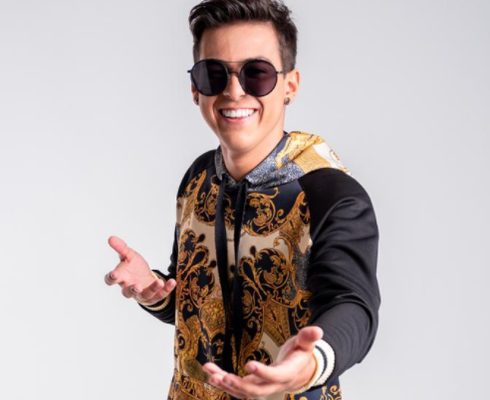 Gusttavinho Sobral lança novo disco e comemora retorno aos palcos
