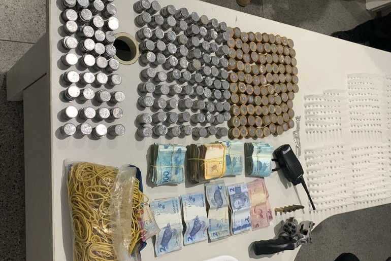 Homem é preso por tráfico e R$ 40 mil são apreendidos em Ribeirópolis