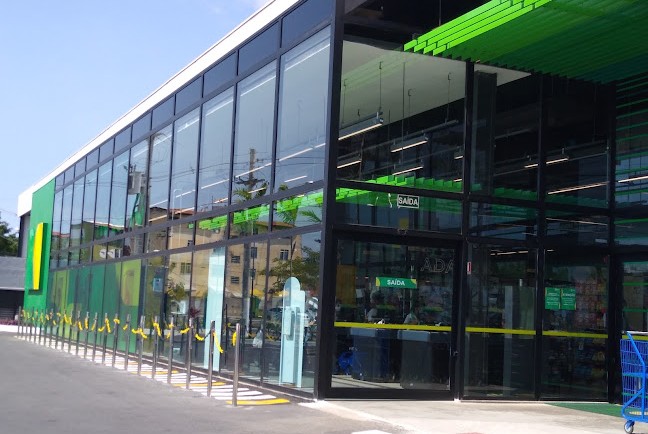 Supermercado abre vagas de emprego para nova inauguração em Sergipe; veja como concorrer