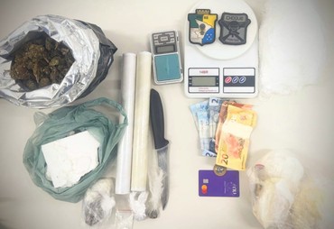 PMSE prende suspeito com drogas e cumpre mandado de prisão no Bairro Cidade Nova