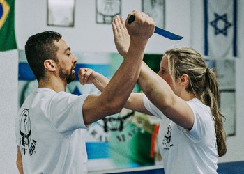 Federação Sul Americana de Krav Maga realiza treinos gratuitos de defesa pessoal para mulheres em Aracaju