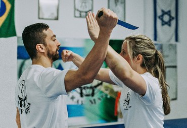 Federação Sul Americana de Krav Maga realiza treinos gratuitos de defesa pessoal para mulheres em Aracaju