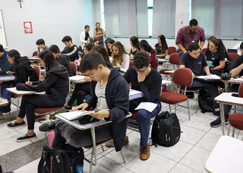 MEC divulga regras para vagas remanescentes do FIES 2025