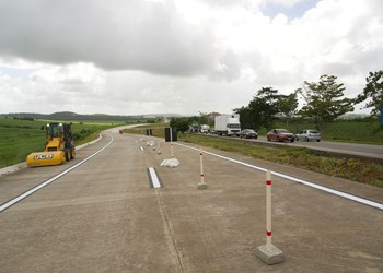 Governo e União assinam acordo para viabilizar implantação do VLT na Grande Aracaju
