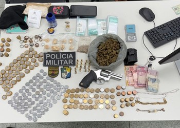 Casal suspeito de tráfico e porte ilegal é preso no Bairro Ponto Novo