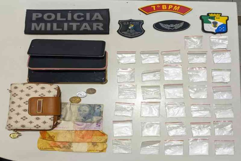 Mulher suspeita de tráfico de drogas é presa em Lagarto