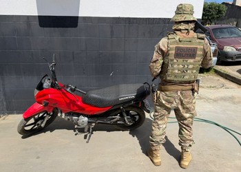 PM prende suspeito de furtar moto e recupera veículo em Monte Alegre