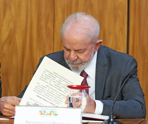 Lula veta lei que reconhece estágio como experiência profissional