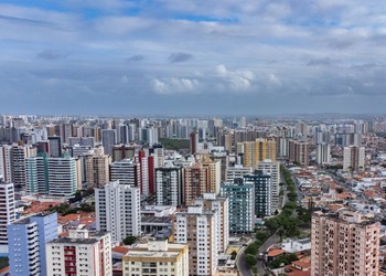 Previsão indica semana de chuva e céu nublado em Sergipe