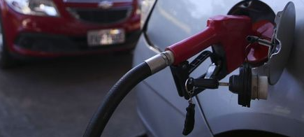 Petrobras reajusta preços da gasolina em 7% e diesel em 9,2%