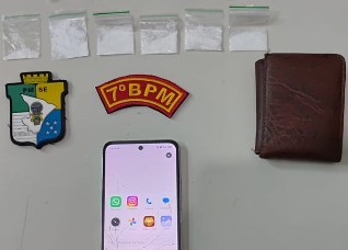 Suspeito é preso com papelotes de cocaína durante ação policial em Lagarto