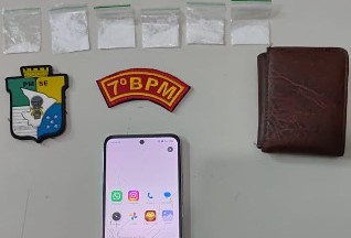 Suspeito é preso com papelotes de cocaína durante ação policial em Lagarto