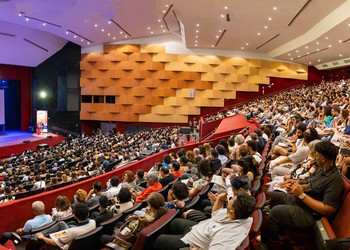 Pré-estreia de O Agente Secreto e show de Alice Caymmi abrem o 'Curta-Se 24' em Aracaju