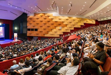 Pré-estreia de O Agente Secreto e show de Alice Caymmi abrem o 'Curta-Se 24' em Aracaju