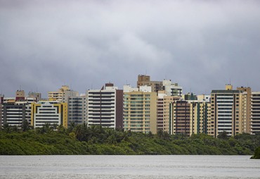 Sergipe deve ter céu parcialmente nublado e chuvas fracas nessa semana
