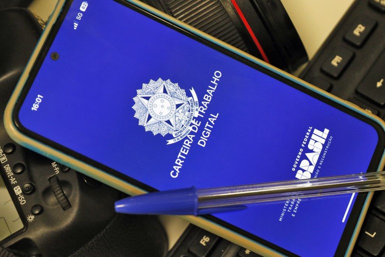 Terceirizados passam a ter auxílio-creche e jornada reduzida para 40 horas semanais