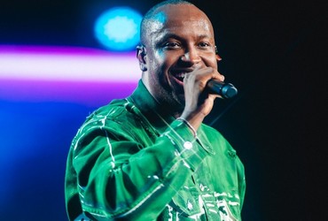 "Thiaguinho na Praia” chega a Aracaju com programação musical e clima de verão