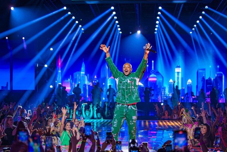 "Thiaguinho na Praia" entra na reta final de vendas com virada de lote em 06 de janeiro