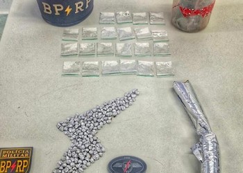 Suspeito de tráfico é preso com 140 pedras de crack em São Cristóvão