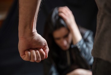 Homem suspeito de agredir companheira e ameaçar enteado é preso em Umbaúba