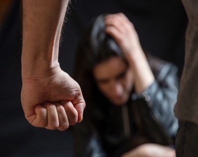 Homem suspeito de agredir companheira e ameaçar enteado é preso em Umbaúba