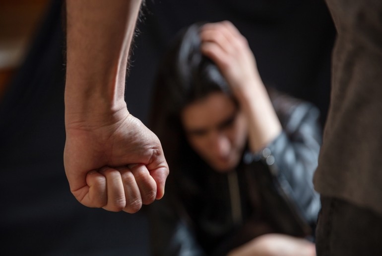 Homem suspeito de agredir companheira e ameaçar enteado é preso em Umbaúba