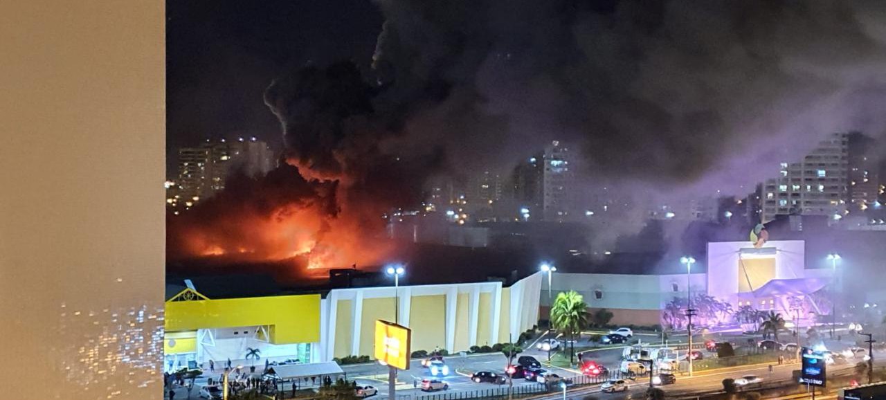 Ministério Público pede esclarecimento sobre incêndio no Shopping Jardins