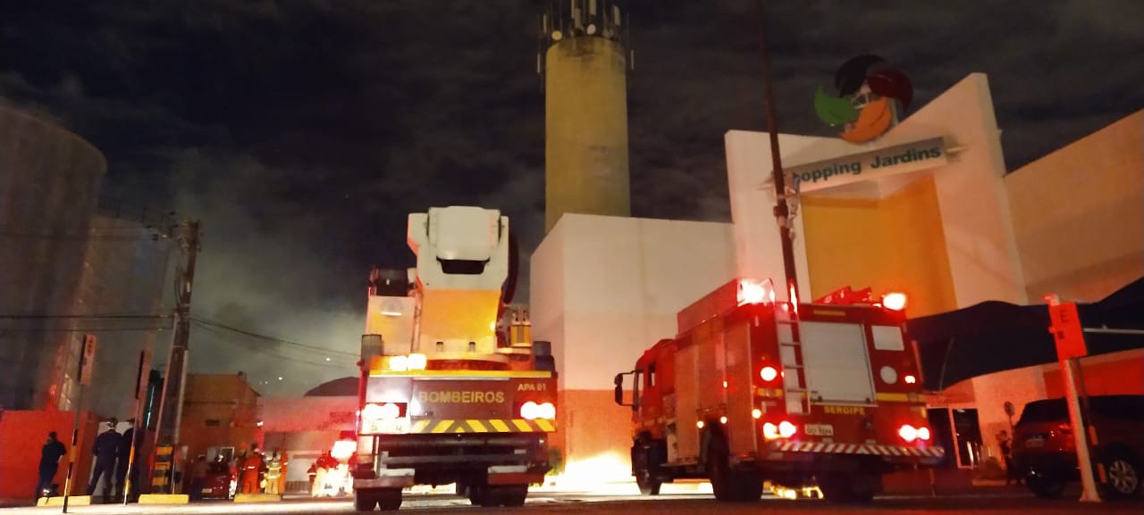 Primeira etapa da perícia no Shopping Jardins é finalizada