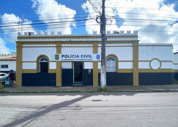 Médico é preso suspeito de abusar de pacientes durante consultas em clínica