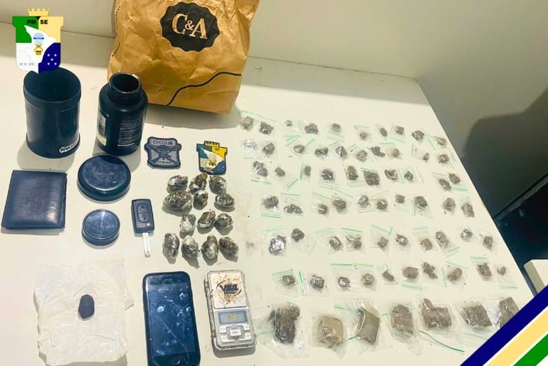 Homem é preso com 81 papelotes de maconha na zona Sul da capital