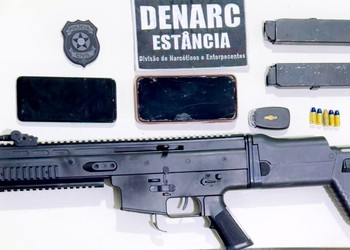 Dois suspeitos são presos com carabina durante operação policial em Estância