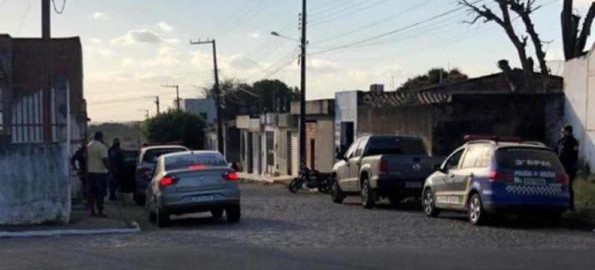 Candidato a vereador é preso com 15 mil reais escondidos na cueca em Carira