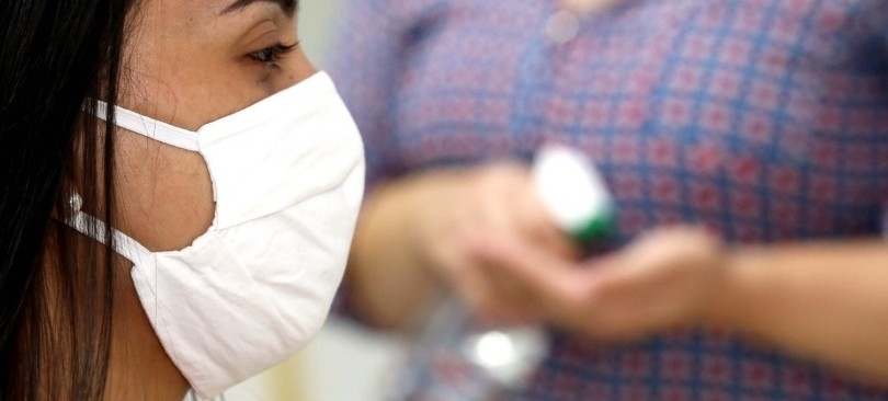 Manter cuidados preventivos é necessário mesmo após início da vacinação