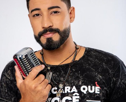 Nick Mathos lança novo CD Promocional