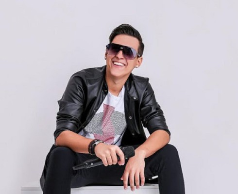 Gusttavinho Sobral lança terceiro disco da carreira