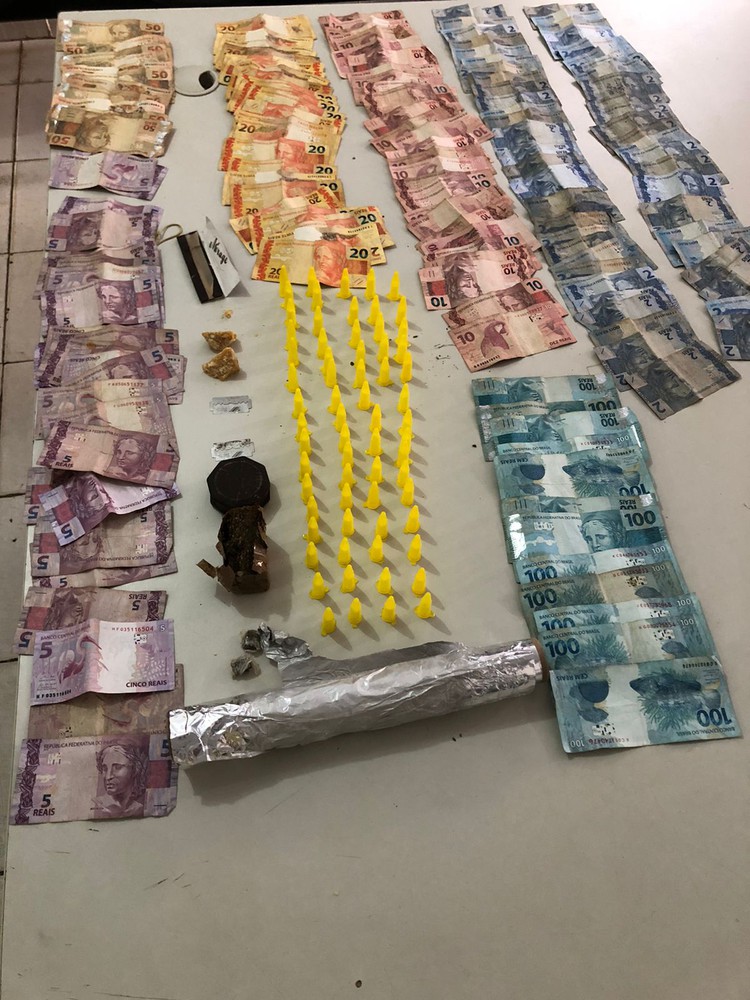 Em Carira, polícia prende homem conhecido como "Torroio" suspeito de tráfico de drogas