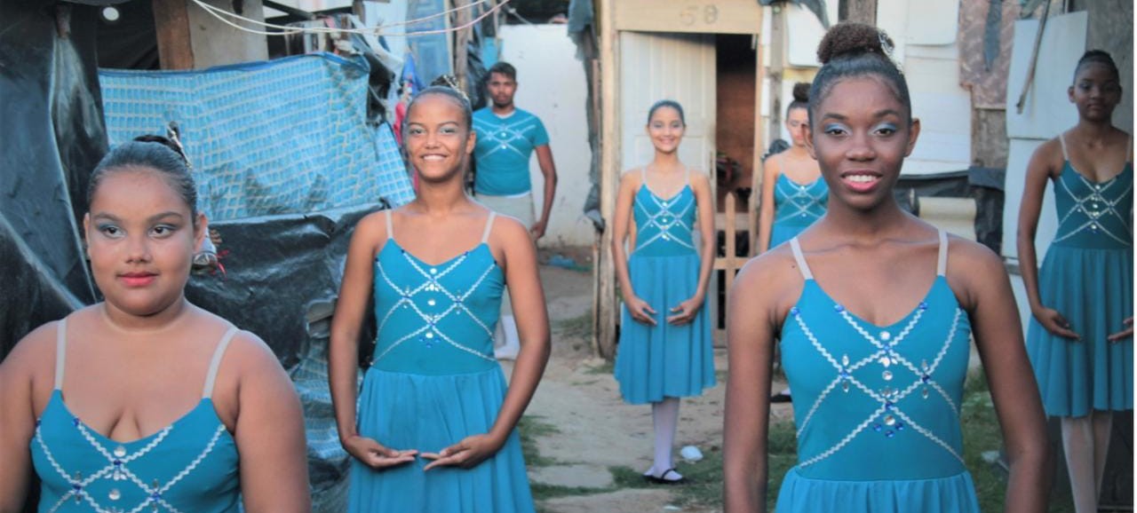 Instituto Rahamim realiza espetáculo “ÉHNOIS - Periferia em Foco”, no Teatro Tobias Barreto
