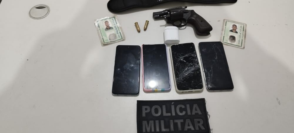 Após perseguição policial, dois acusados de assalto à armada são presos e outro foge em Aracaju