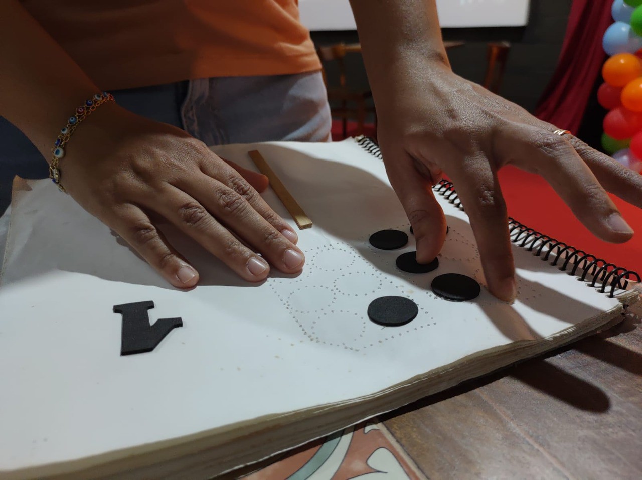 Mostra de livros acessíveis acontece em Aracaju